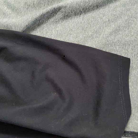 The Nike Tee Athletic Cut Dri-Fit Size L  NEVER WORN - Picture 9 of 9